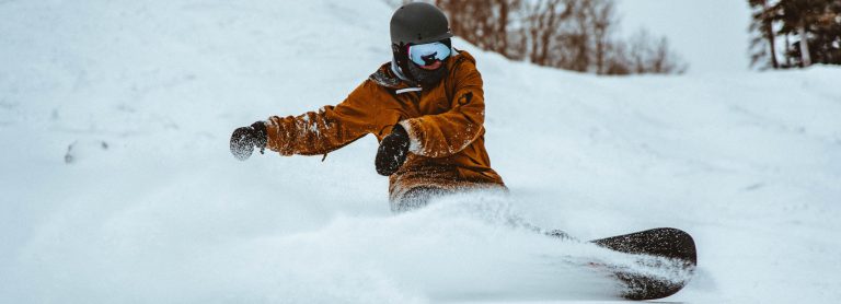 Jak nauczyć się jazdy na snowboardzie?