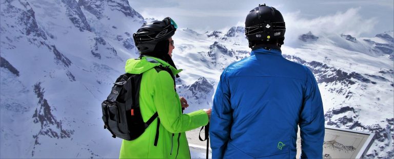 Jak wybrać kurtkę na narty lub snowboard?