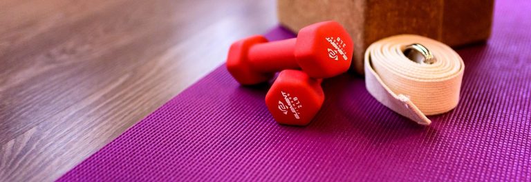 Na co zwrócić uwagę przy wyborze maty do ćwiczeń